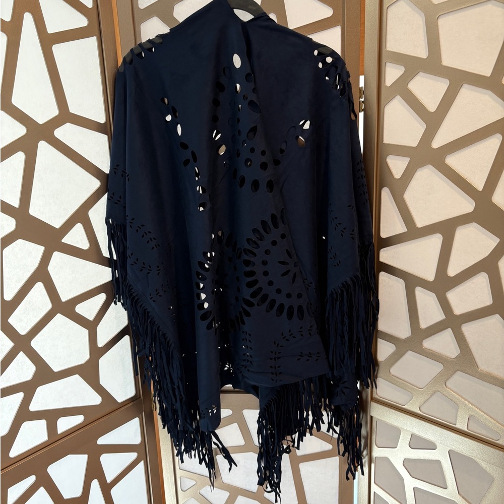 NWT Anthropologie Raj vegan leather fringed shawl with cutout design - Picture 7 of 9